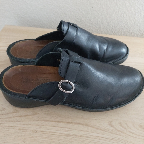 NAOT Leather Slip-on Clogs Sandals Size 10.5 - Picture 1 of 9